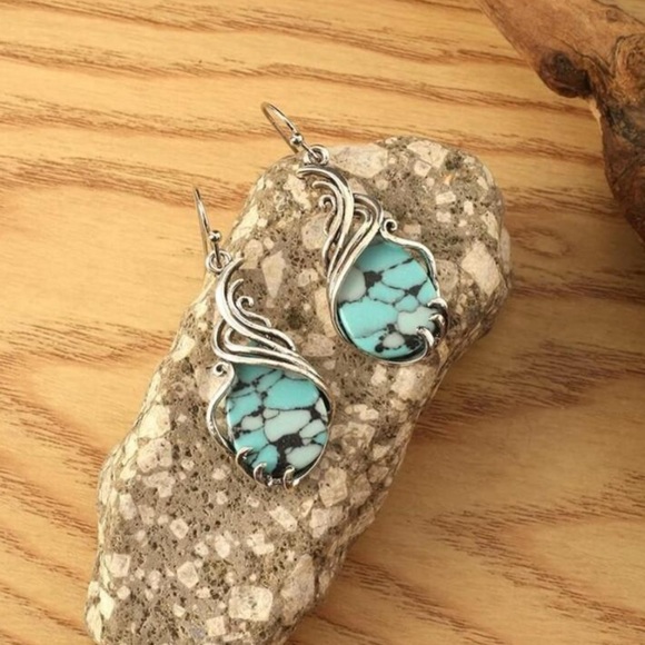 New Gift Box Handmade Turquoise Drop Dangle Earrings - Picture 3 of 6